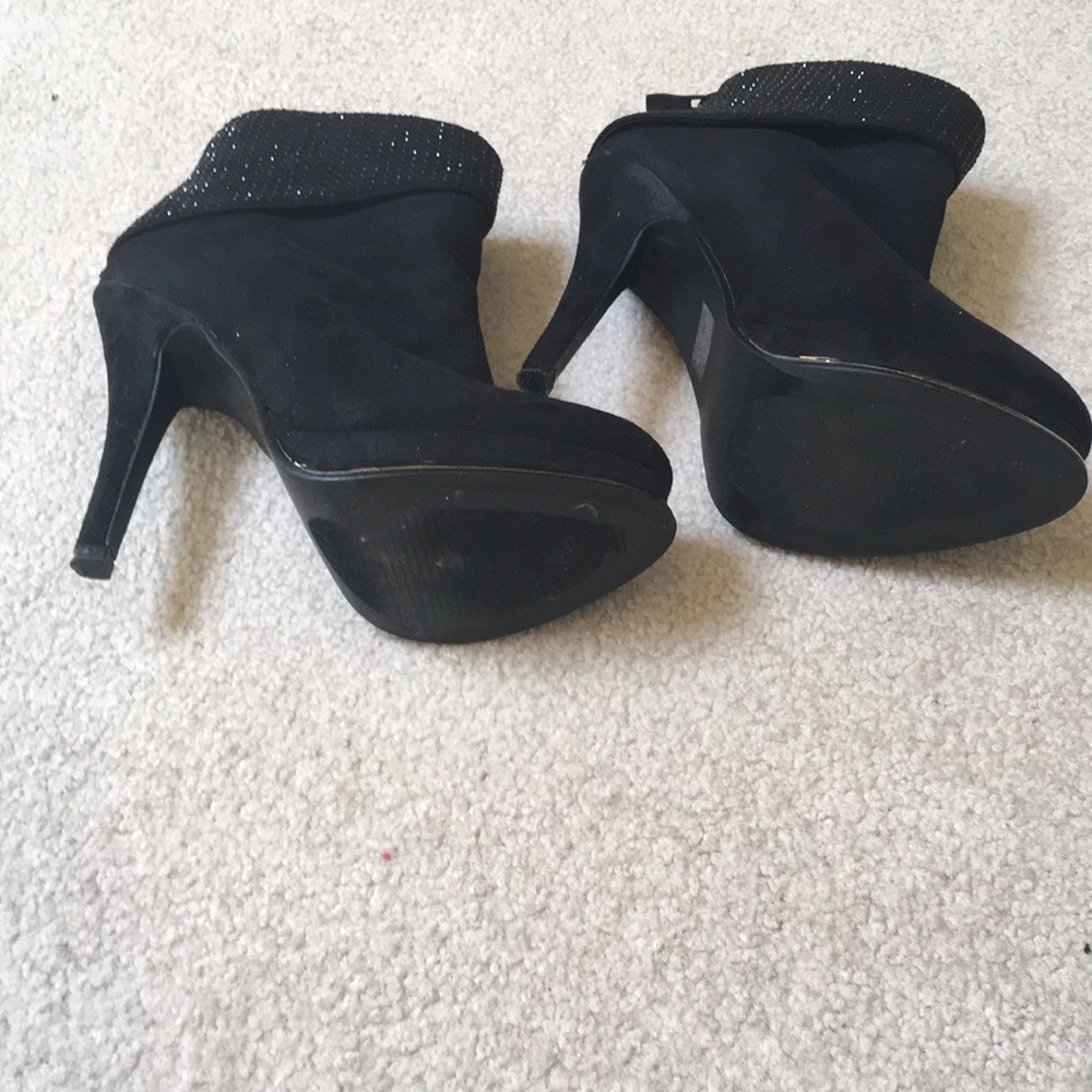 Black Suede stacked ankle boot Size 6 - Picture 2 of 6
